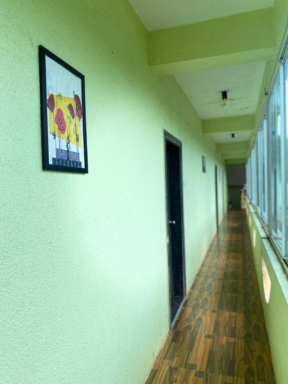 Hotel Golden Galaxy And Restaurant มหาบาเลชวาร์ ภายนอก รูปภาพ